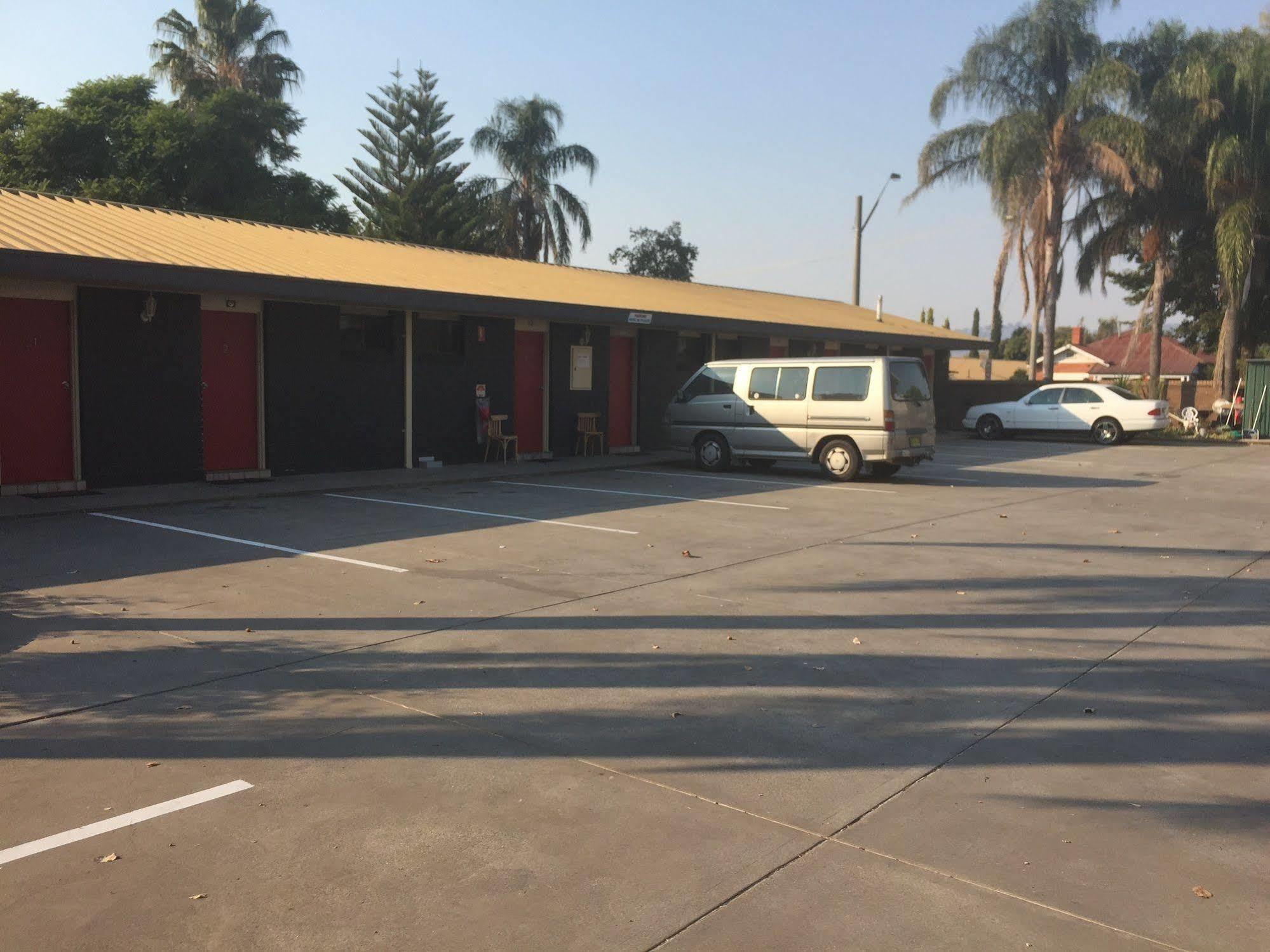 Albury Garden Court Motel Exteriör bild