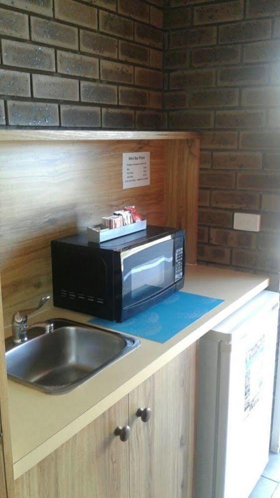 Albury Garden Court Motel Exteriör bild