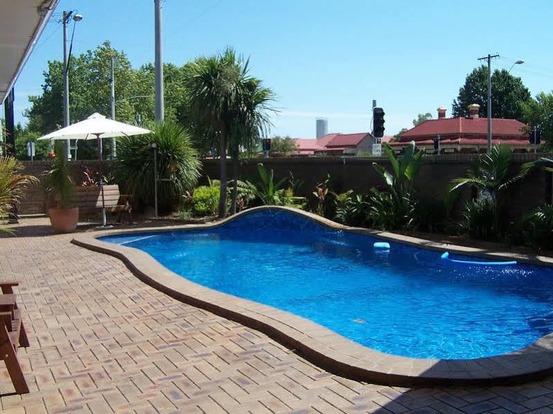 Albury Garden Court Motel Exteriör bild